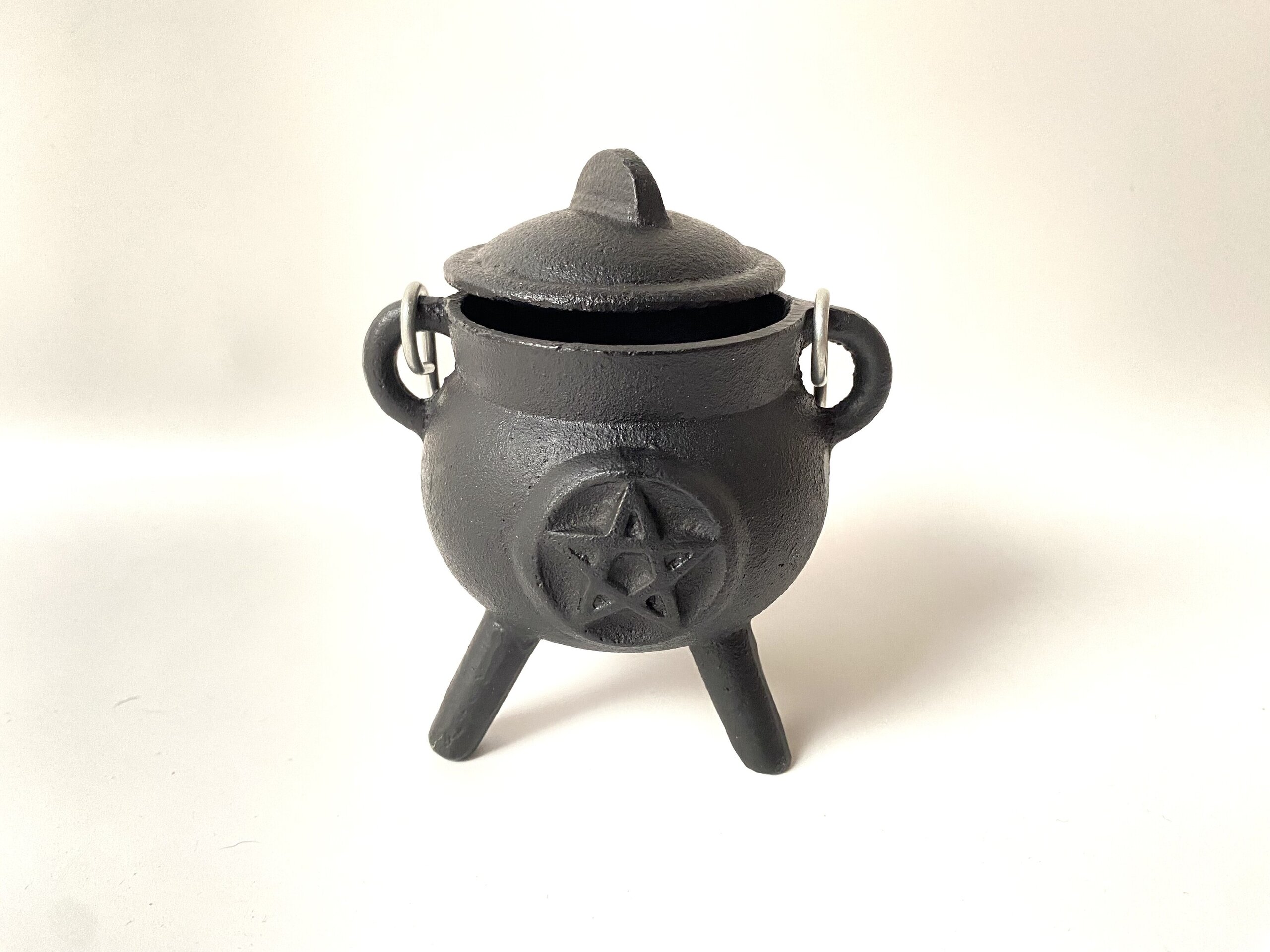 Caldero con pentagrama - 3